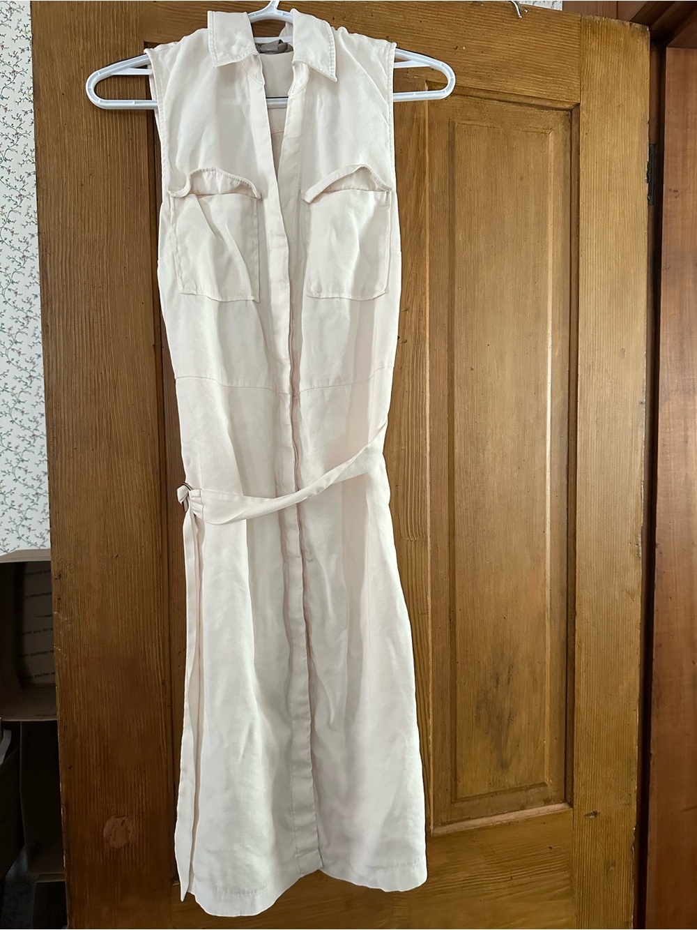 3/$25 ✨  H&M Off-White Utility Shirt Dress Size 10 Belted Sleeveless Midi